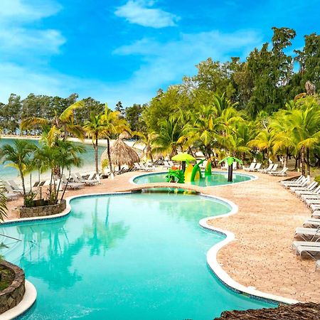 First Bight Fantasy Island Beach Resort And Marina מראה חיצוני תמונה