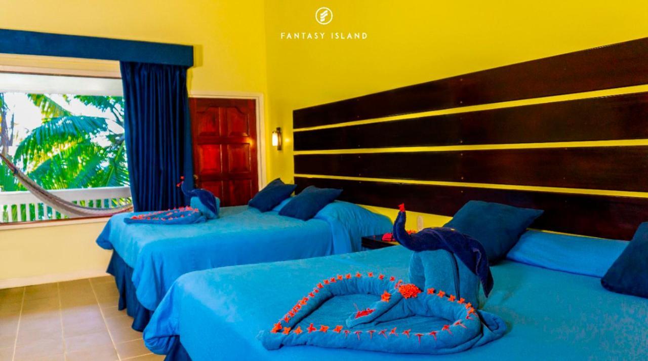 First Bight Fantasy Island Beach Resort And Marina מראה חיצוני תמונה