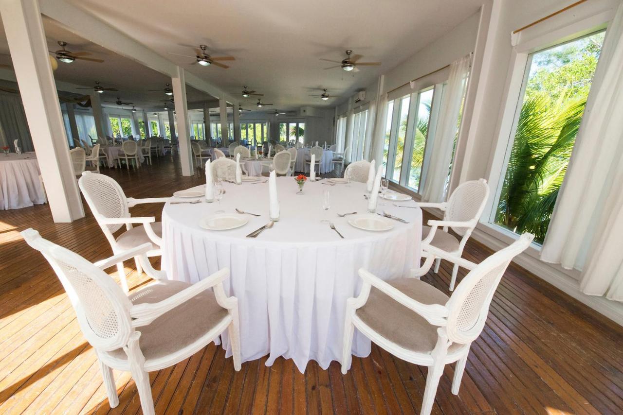 First Bight Fantasy Island Beach Resort And Marina מראה חיצוני תמונה